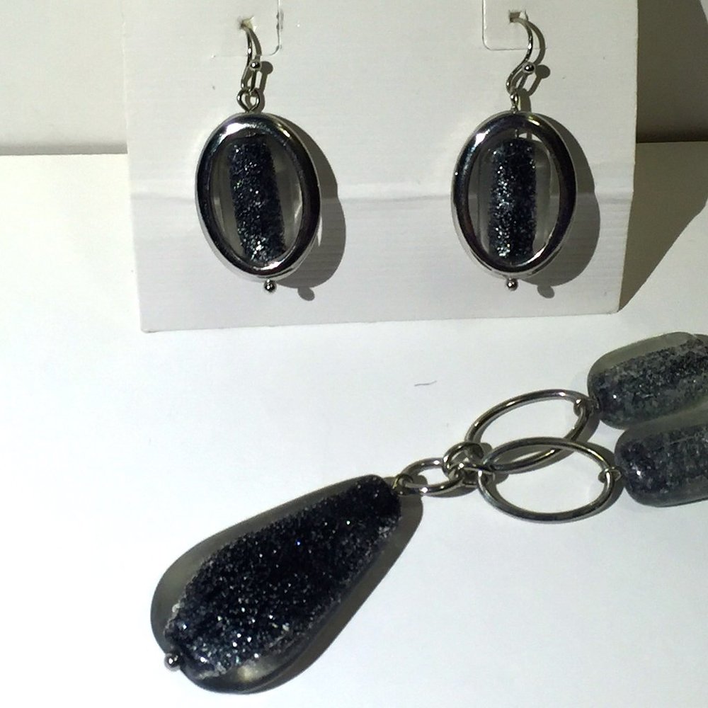 Lia Sophia Necklace & Earrings